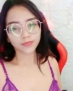 Miss Laddy uting ngintip lingerie transparan