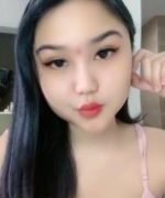 Bunny Girl Host Cantik Menggemaskan