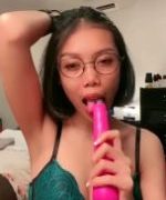 Dee Live goyang hot menggoda