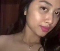 Sri Ayu Tarisa Selebgram Toket Mulus